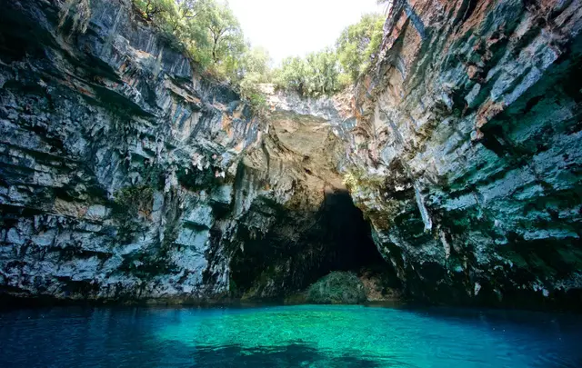 Kefalonia Highlights - Melissani Lake