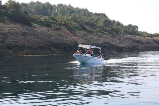 NIKITA 450 — Self-Drive Rental